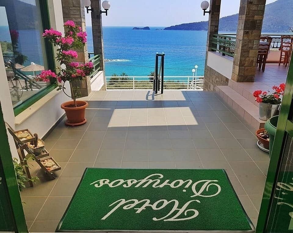 Панорама Dionysos 3*